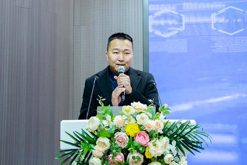 1739503446470738.jpg _33A9305.jpg